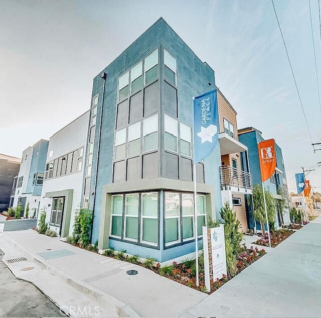 Building Photo - 14323 Van Ness Ave Rental