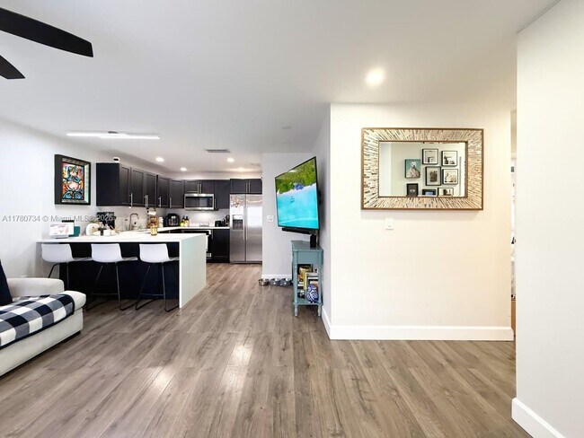 Photo - 13240 SW 17th Ln Apartment Unit 1