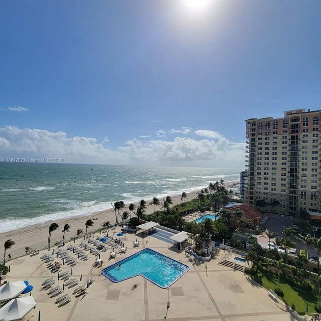 Photo - 2030 S Ocean Dr Unidad 920