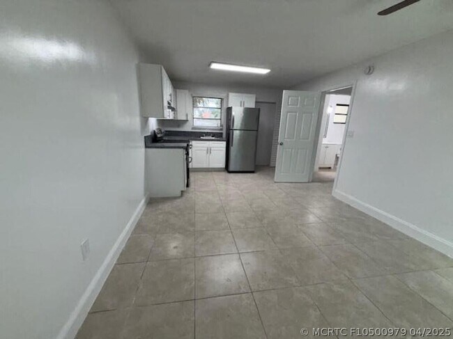 1111 NE 5th Terrace Unit A