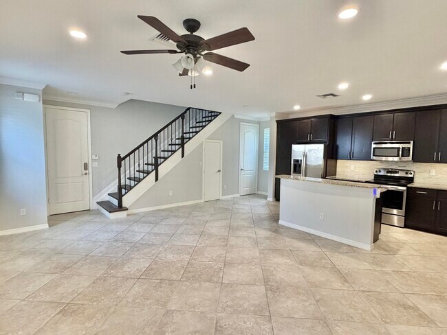 Photo - 123 N K St