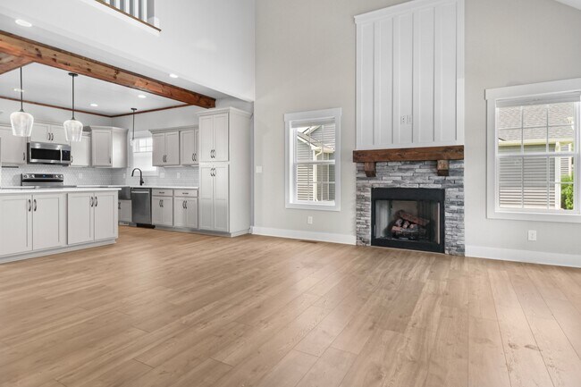 Photo - 1314 Highgrove Ln