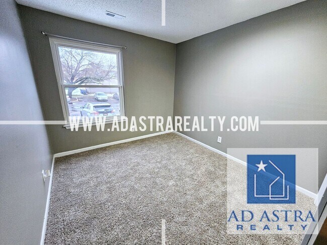 Photo - 1310 E 123rd Terr, Olathe, KS 66061 Unit Apt. B