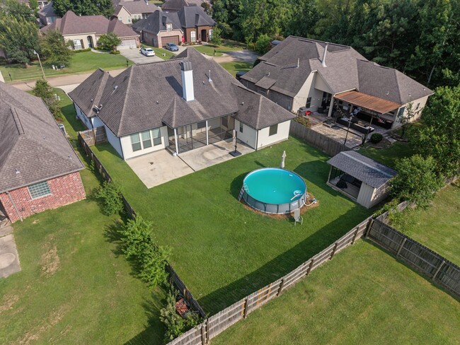 Photo - 404 Golden Leaf Ct