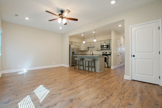 Photo - Pet Friendly Two Bedroom!