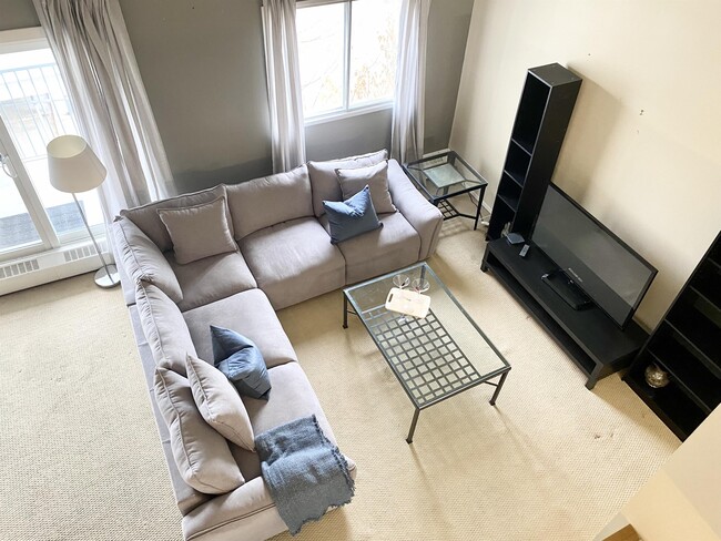 Photo - 4404-4404-122 122 St NW