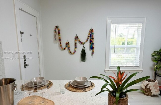 Photo - 126 Mendoza Ave Unit 2