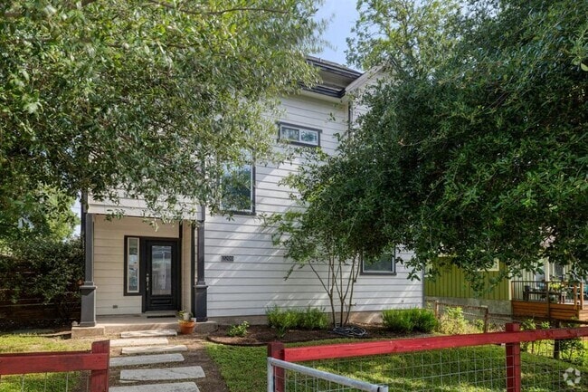 Building Photo - 2200 Pennsylvania Ave Rental