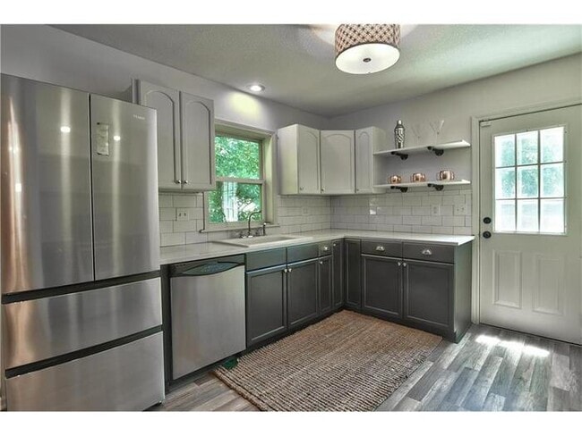 Beautiful Waldo Property - First Floor Living