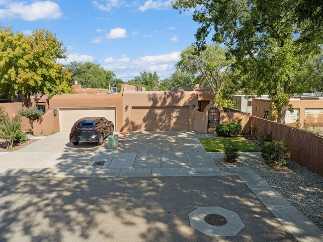 Photo - 2616 Don Pedro NW