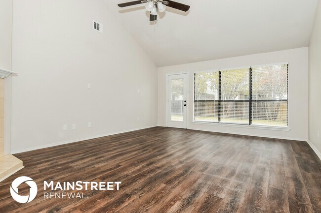 Photo - 3613 Dorchester Dr