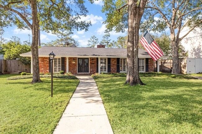 Photo - 737 Country Ln