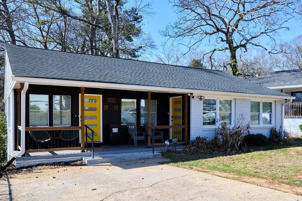 Photo - 2109 Newnan St (Atlanta, GA)