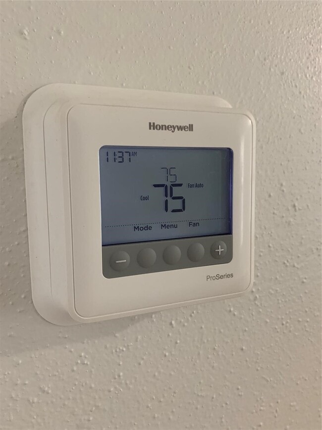 Photo - 2303 Blodgett St