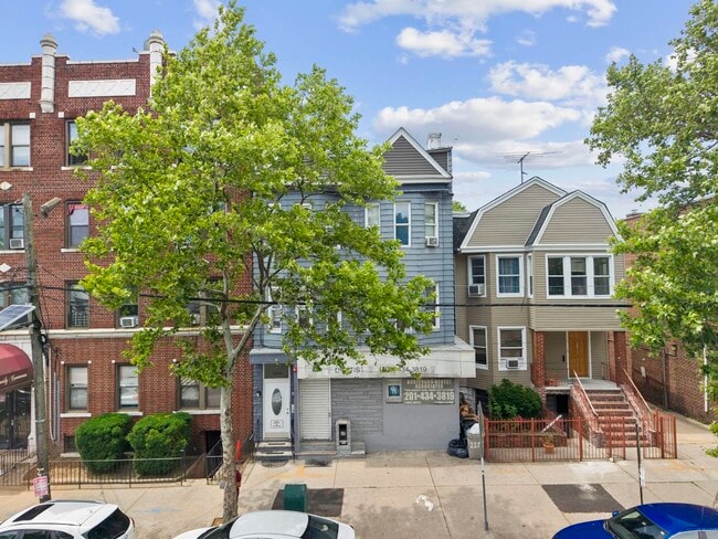 Photo - 2275 John F. Kennedy Blvd Unit 2