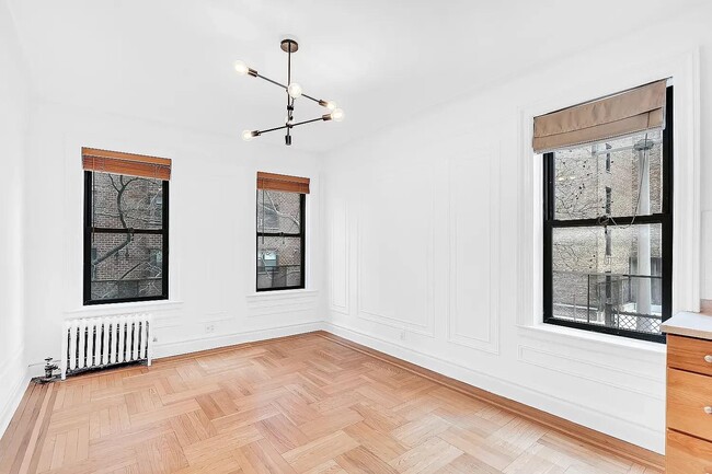 Photo - 57 W 93rd St