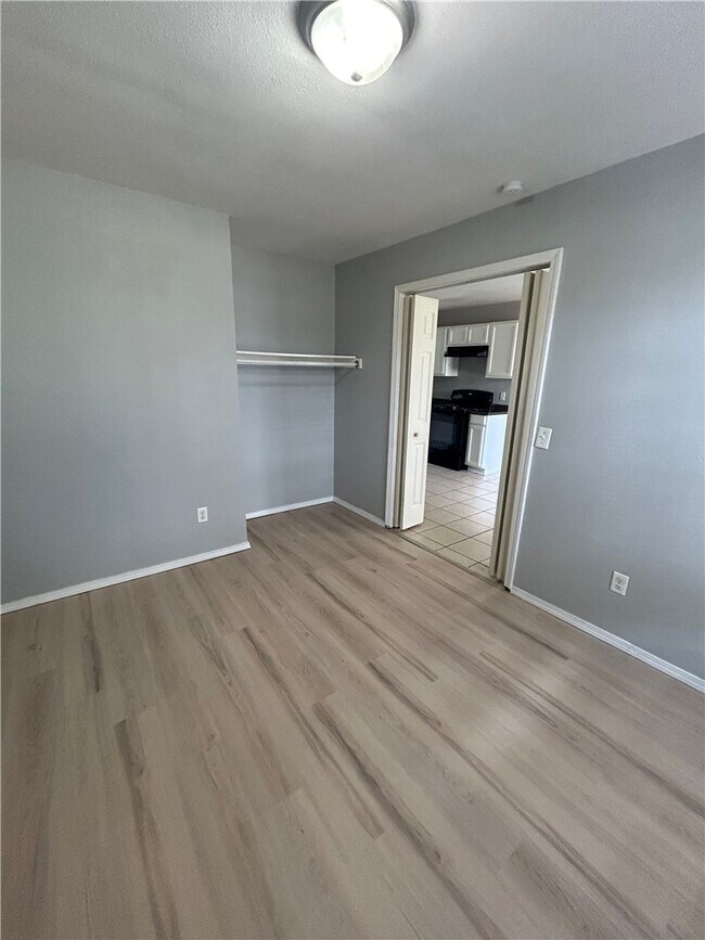 Photo - 1414 S Powell St Unit 101