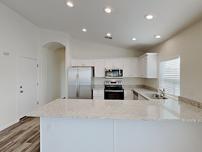 Photo - 35042 N Aubrac Cir