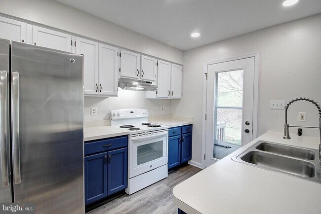 Photo - 2415 Prentice Ct