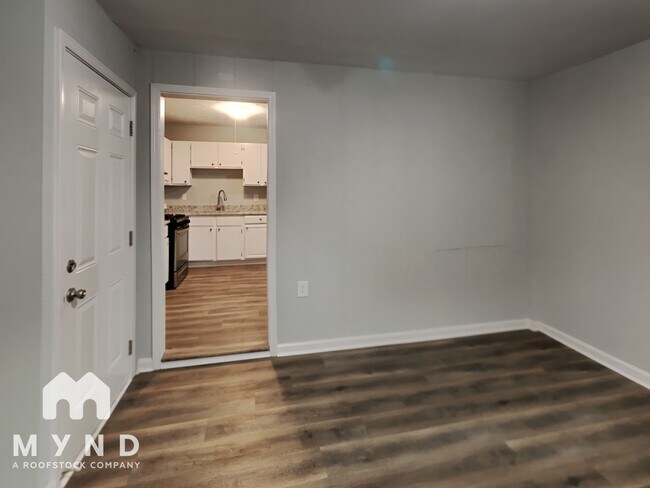 Photo - 2310 Ramblewood Cir