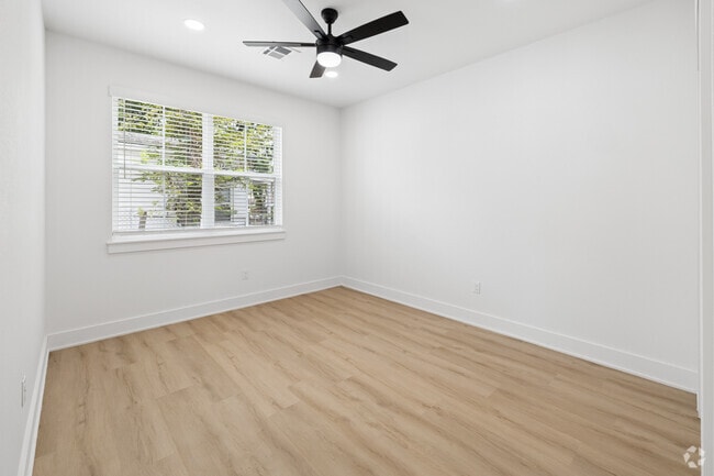 4BR, 4BA - 1,950SF - Primary Bedroom