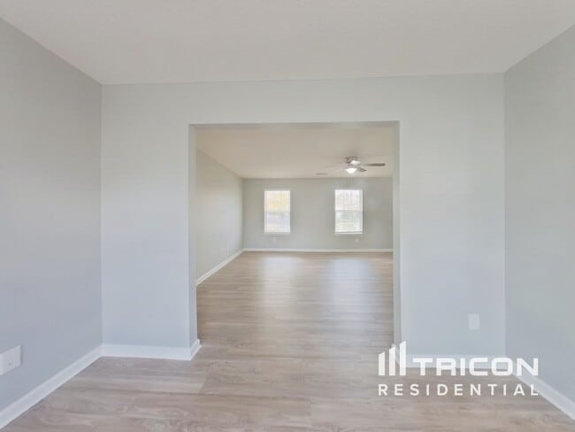 Photo - 108 Chethan Cir