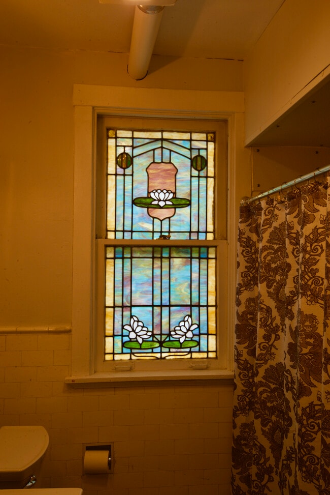 218 Pennsylvania Blvd Unit Floor 1