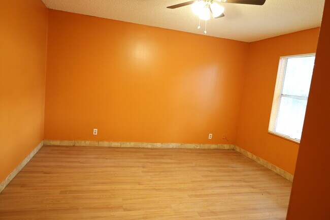 Photo - 7328 Palmdale Dr