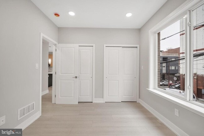 Photo - 1111 S 24th St Unidad 202