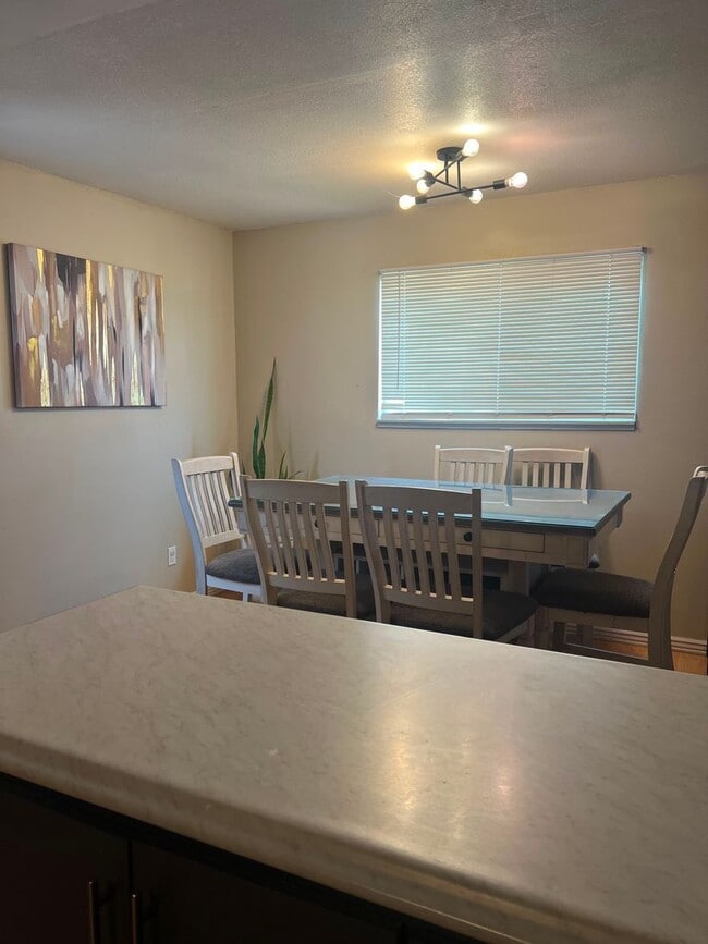 Photo - 1270 N Waterman Ave