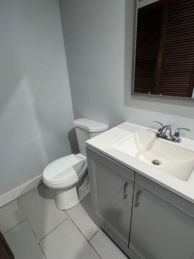 Photo - 5555 Pearl St