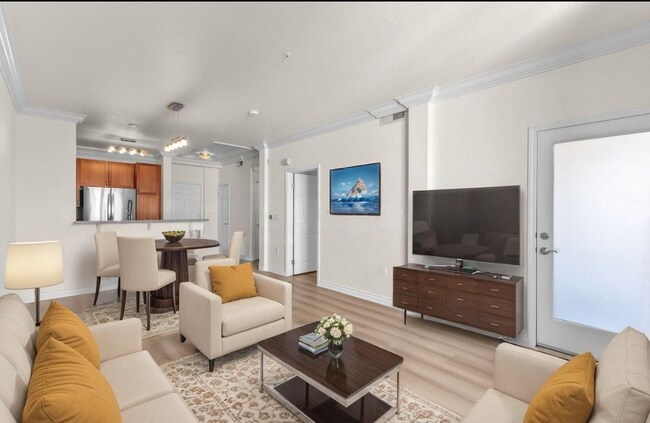 Photo - 330 J St Unidad 612