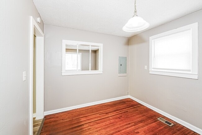 Photo - 1153 14th Pl SW