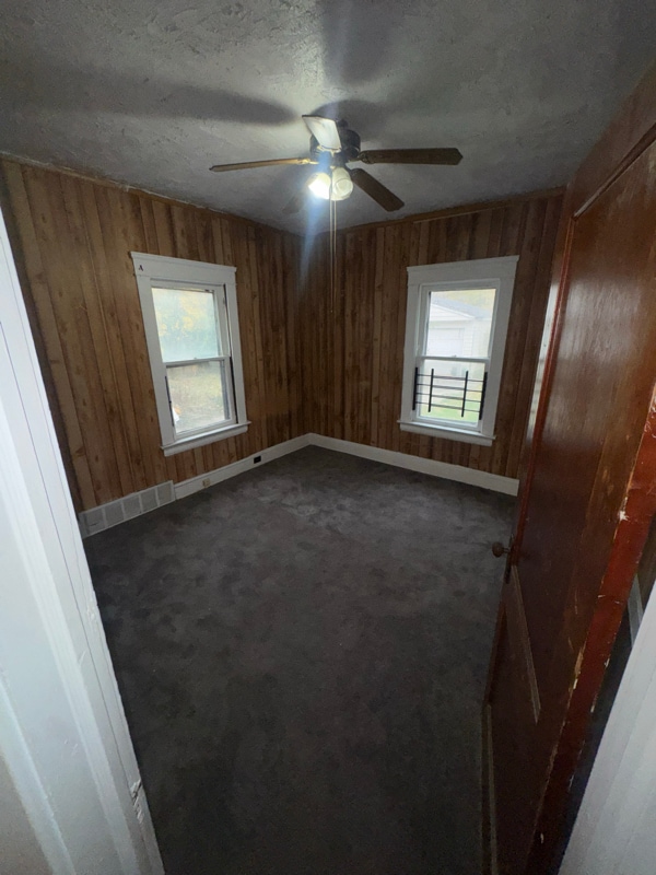 Photo - 1872 Lampson Rd