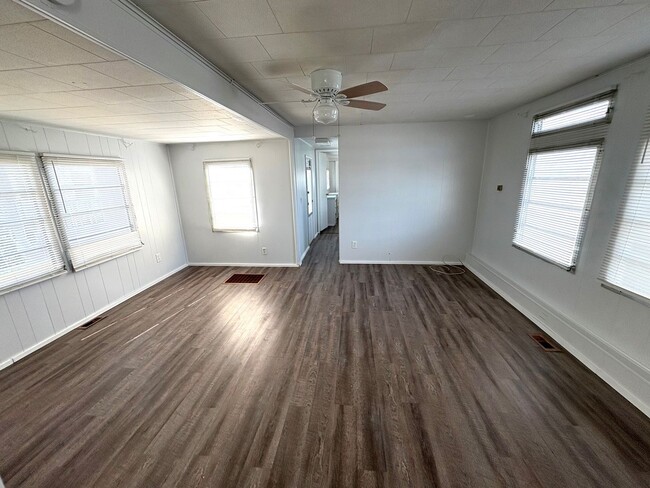 Photo - Updated 2Bed/1Bath Mobile Home for Rent! S...