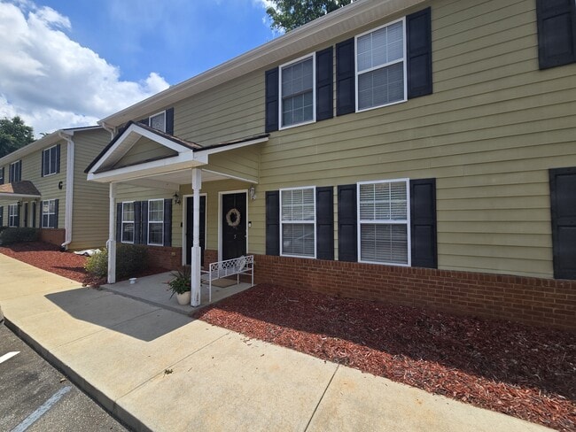 Photo - 105 Westchester Dr Townhome