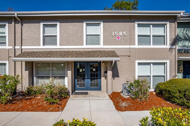 Leasing Office