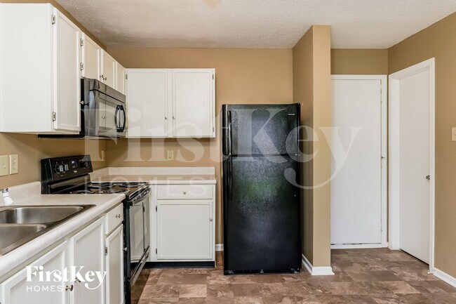 96 Winterwood Dr