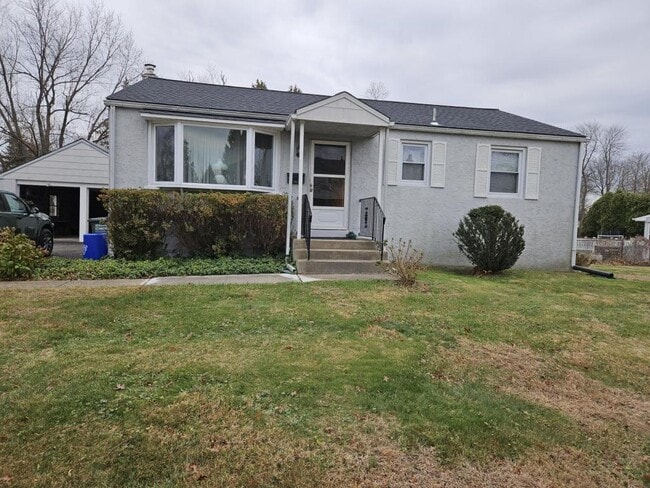 Building Photo - 2033 Terrace Dr