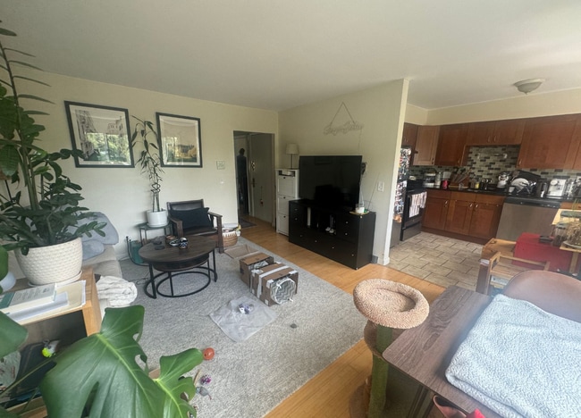 Photo - 131 Webster St Unit 3