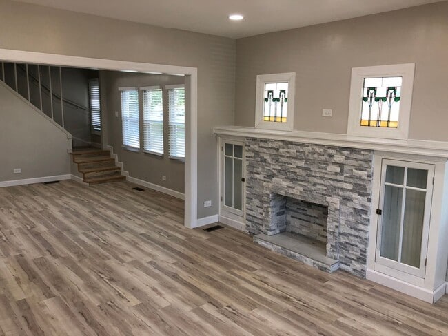 Photo - Large remodeled 4bed/2bath close to schools and transportation!