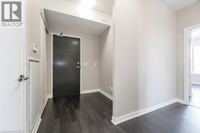 Photo - 85 Duke St W Unité 402