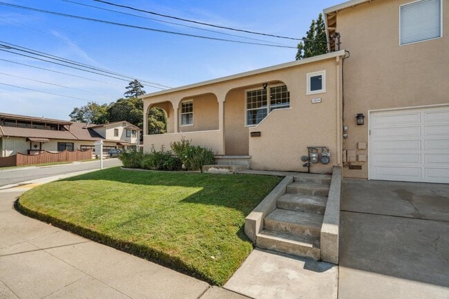 Photo - 101 Darcy Ave