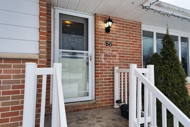 Photo - 2 Bed / 1 Bath in Kingston – All Utilities & Parking Included - $1,999/month Unit 2