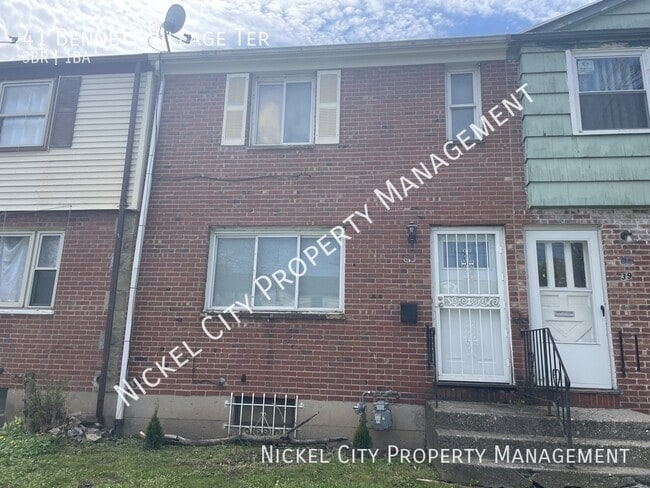 Building Photo - 41 Bennett Village Terrace