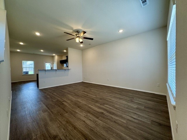 Photo - 507 Ashwood St