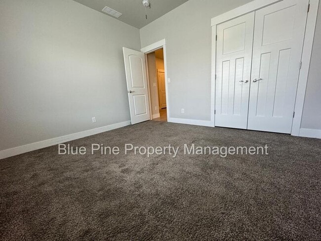 Photo - 2824 Brooklyn St