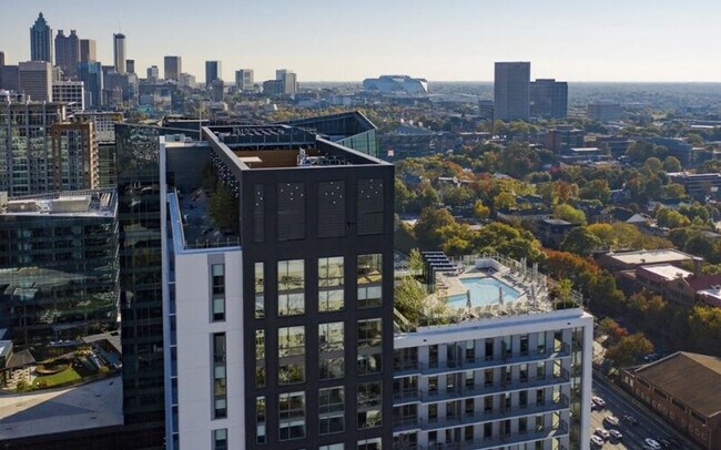 Photo - 95 8th St NW Unidad SI ID1604699P
