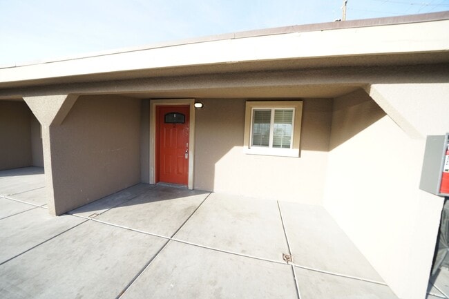 Photo - 1175 S Mojave Rd Unit #2