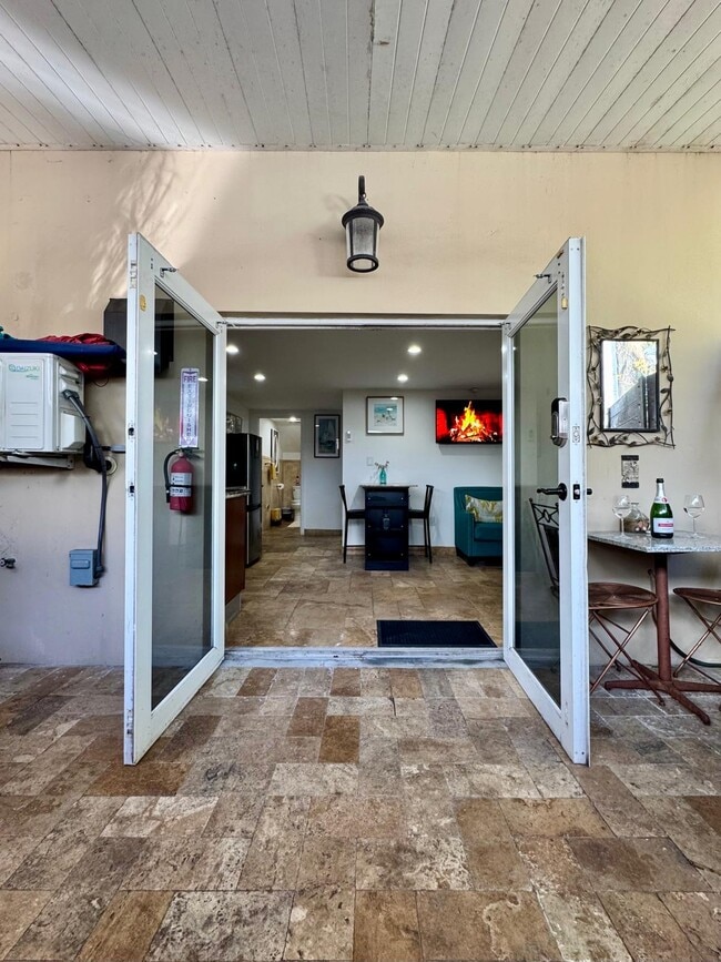 Photo - 2542 Monroe St Unit 2